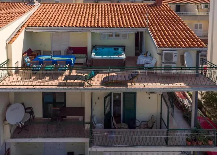 Apartment Ribarevi - With Balcony