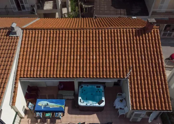 Ribarevi - With Balcony Makarska